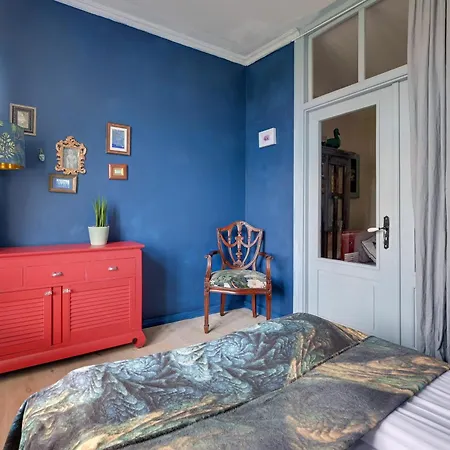 Lion - Artistic Old Town With River View Apartamento *